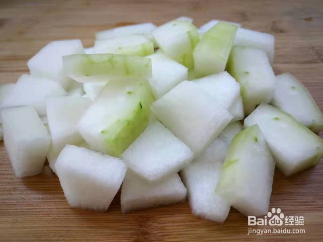 冬瓜排骨海带汤的做法