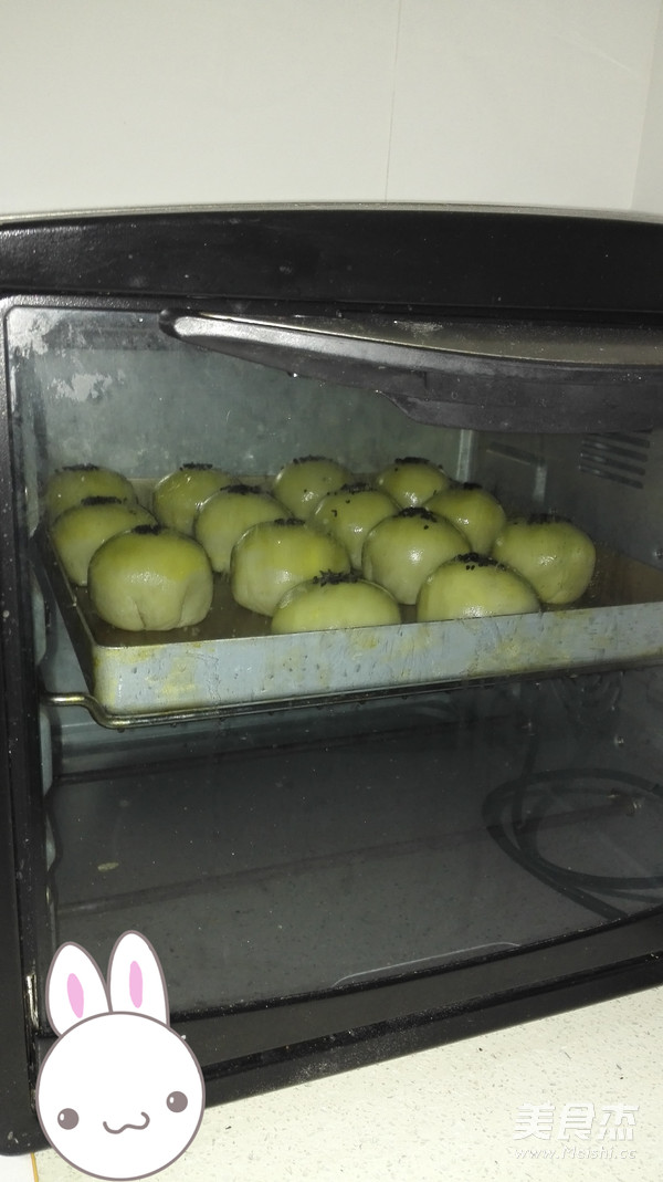 蛋黄酥的家常做法