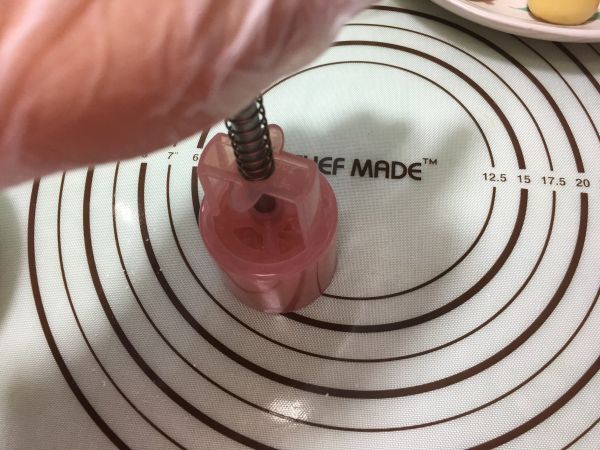 莲蓉咸蛋黄月饼