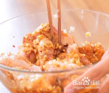 如何做蒜香翅根