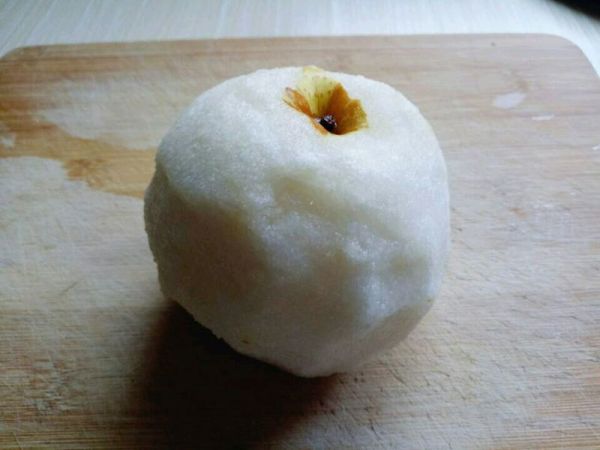 冰糖红枣银耳雪梨汤