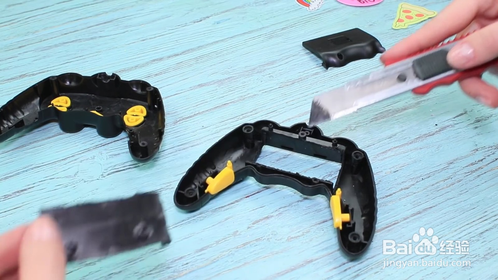 如何diy装图钉的游戏机手柄？