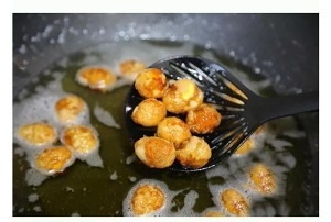 西兰花糖醋鹌鹑蛋