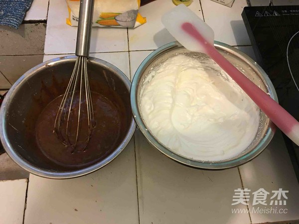 草莓奶油可可卷