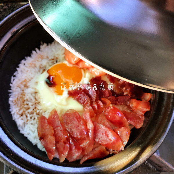 广式腊味煲仔饭
