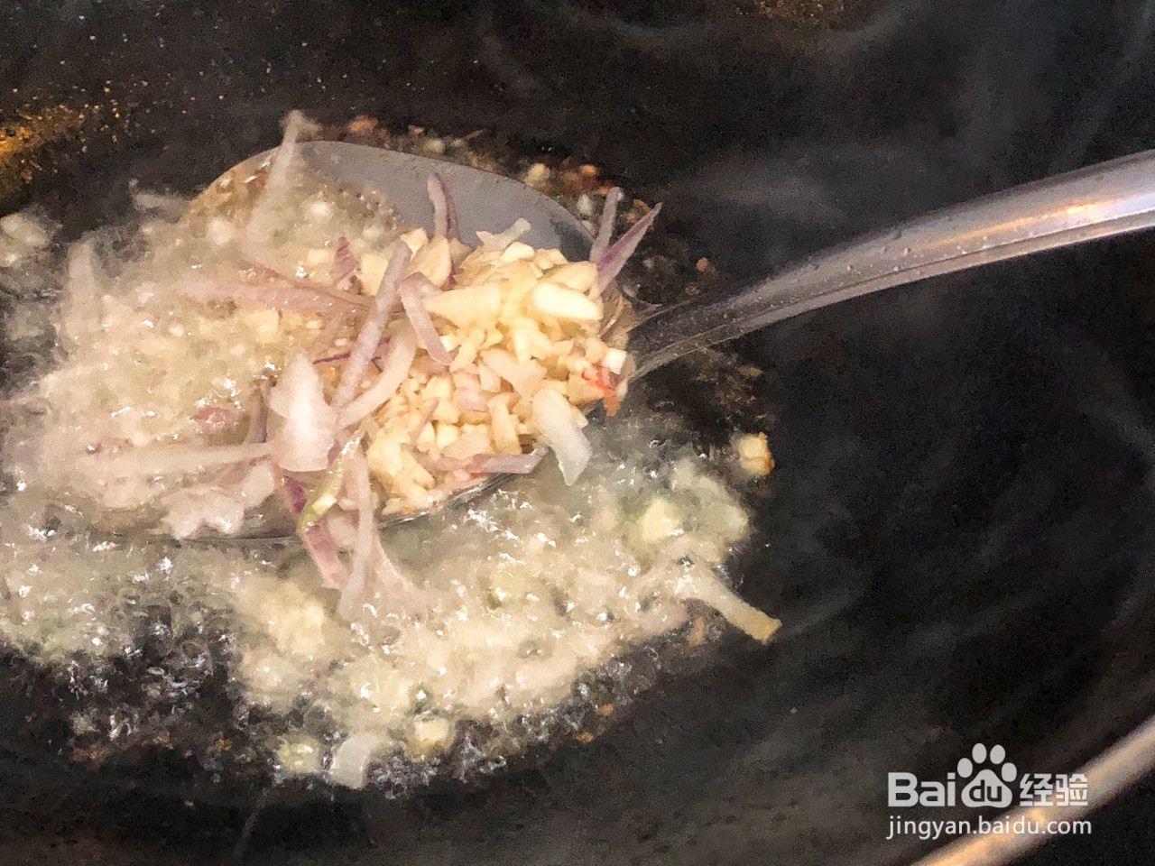 香辣牛肉河粉的做法