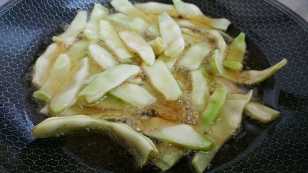 蒜子芸豆酱烧肉