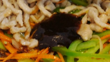 如何制作黑椒肉丝意面