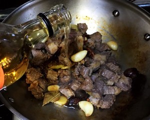 炆牛白腩的做法
