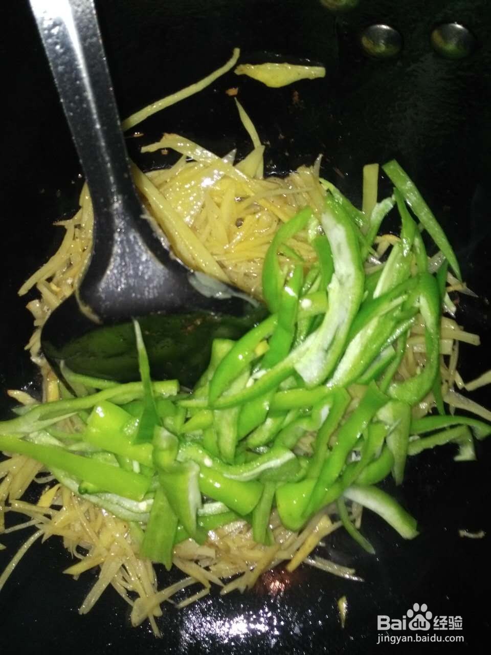 家常菜——爆炒青椒土豆丝