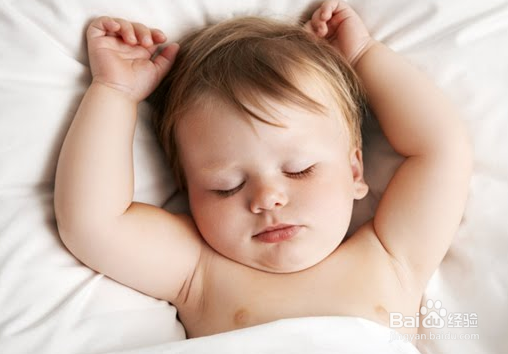 新生儿发烧时家长该如何护理