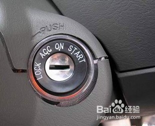 汽车在路上抛锚的解决方法