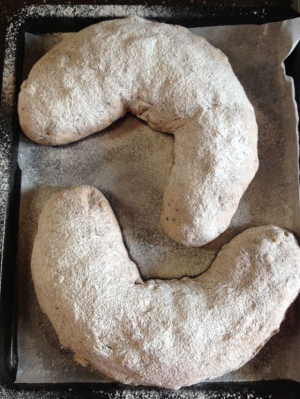 黑芝麻核桃面包