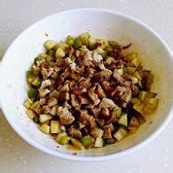 不点外卖155--蒸辣酱黄瓜肉包