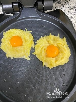 土豆丝鸟巢鸡蛋早餐饼