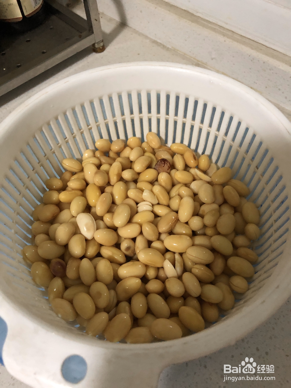 忍不住流口水的黄豆炖猪蹄