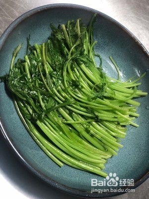 孩子都喜欢吃的葱油鱼片怎么做