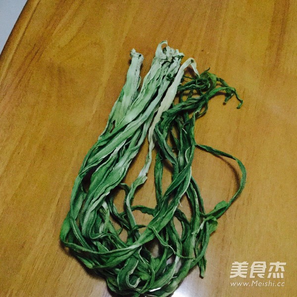 香芹鸡肉的做法