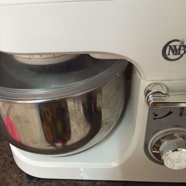 煎蛋火腿肠三明治