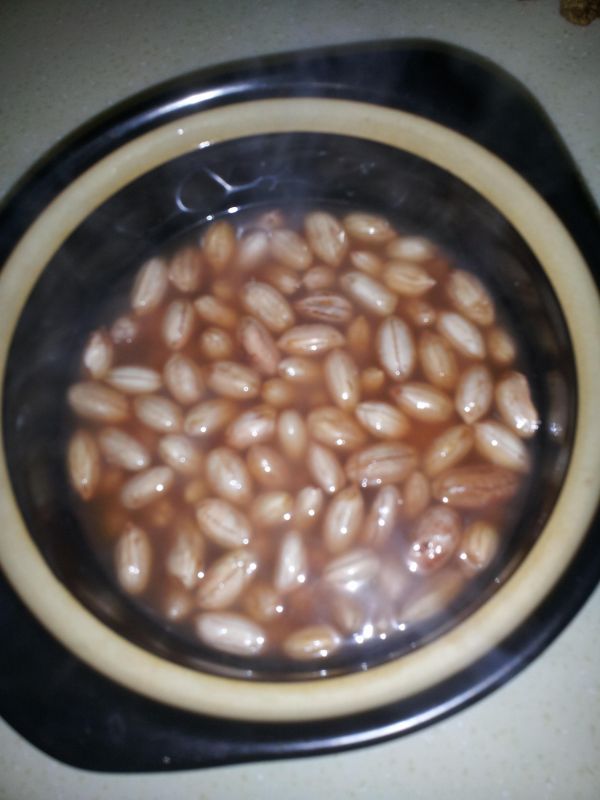 西芹花生米腐竹小菜