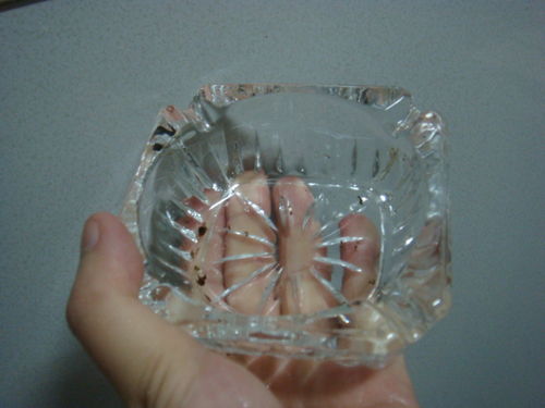 烟灰缸简易清洁法