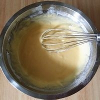 红曲拉花纸杯蛋糕