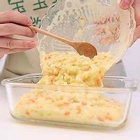 时蔬蛋蒸饭的制作方法