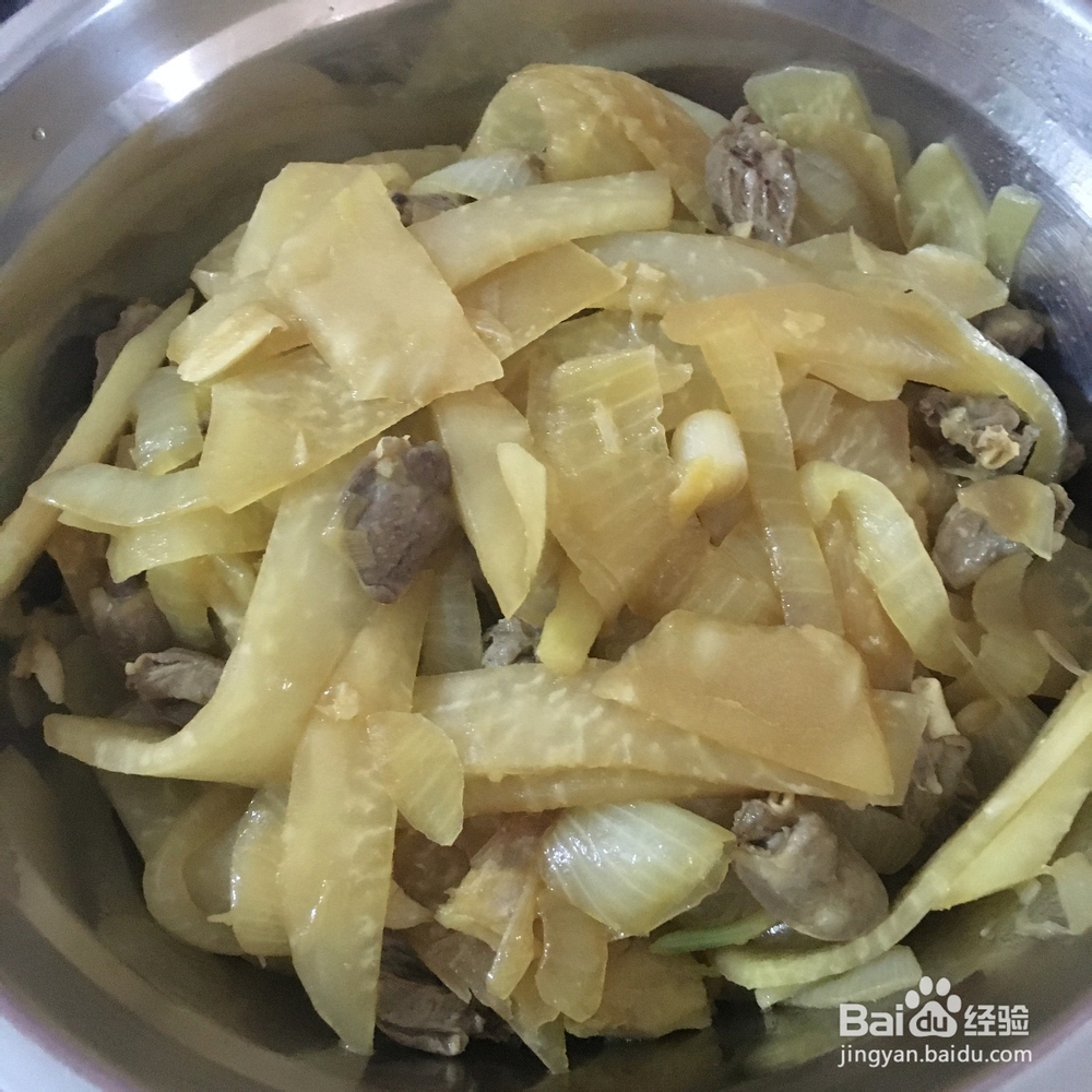 分享一道鸡心炒芥兰头白洋葱的做法,简单美味
