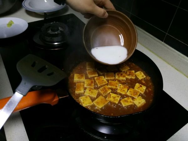 川味麻辣鸡柳烧豆腐