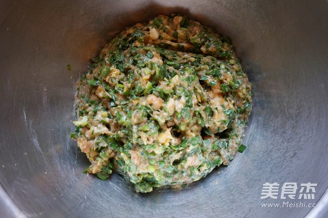 冰花生煎饺的做法
