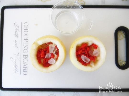 雪梨银耳盅的做法