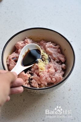 酸菜煮肉片的家常做法