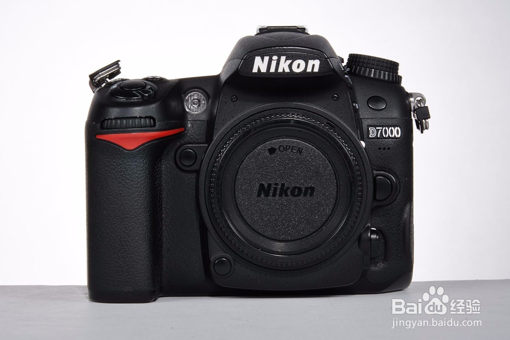 尼康d7000镜头出不来怎么办