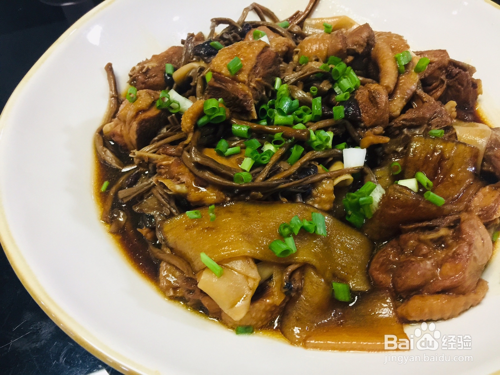 妈妈教我做的茶树菇川粉鸡肉