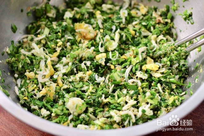怎么包荠菜鸡蛋虾皮蒸包