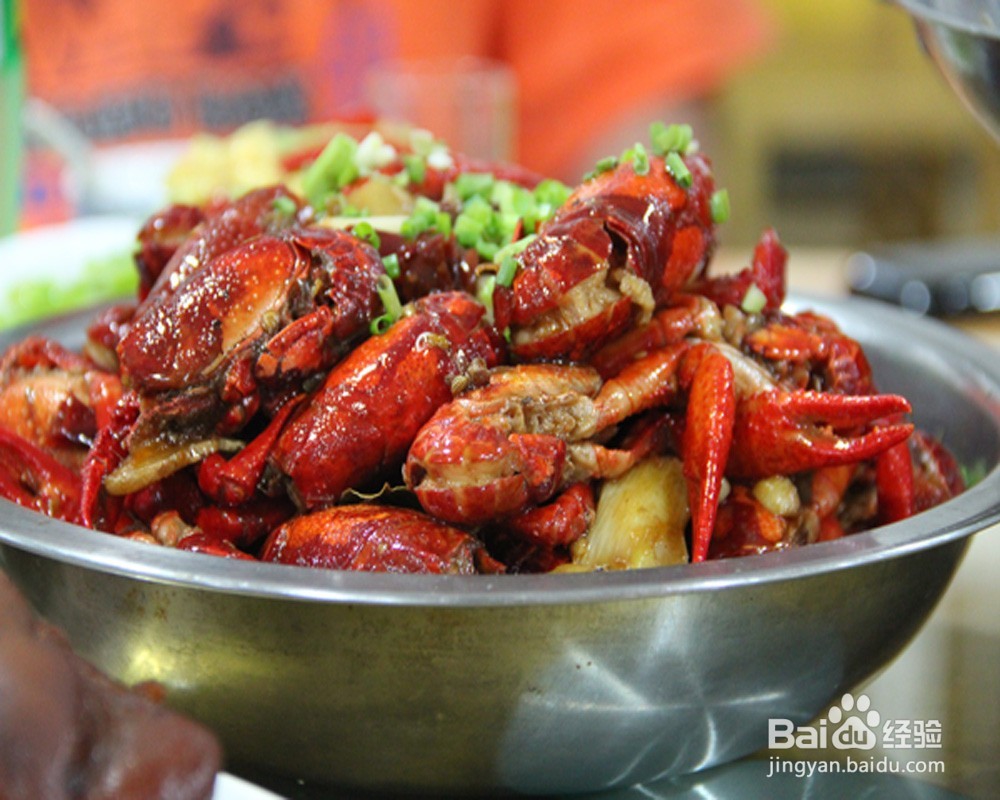 深夜结伴钓龙虾好玩又好吃!