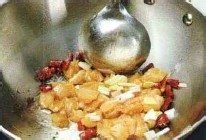 家常菜：宫保鸡丁怎么做？