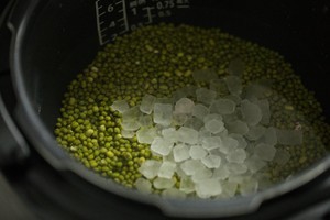 新做法珍珠绿豆沙鲜奶