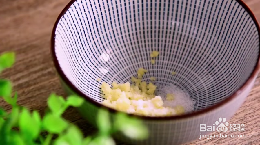 怎么做文蛤拌黄瓜？