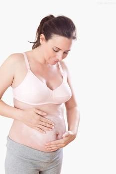 如何预防妊娠纹？