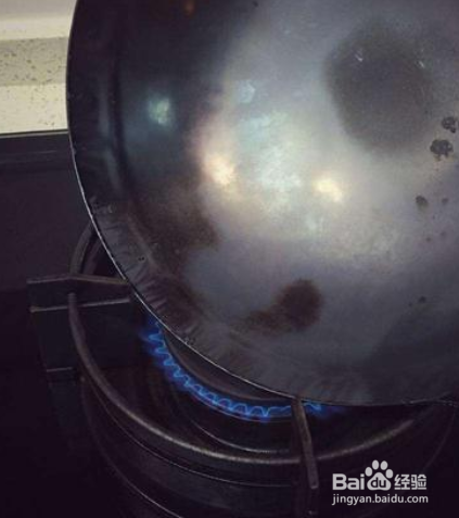 铁锅怎么养锅才不粘锅
