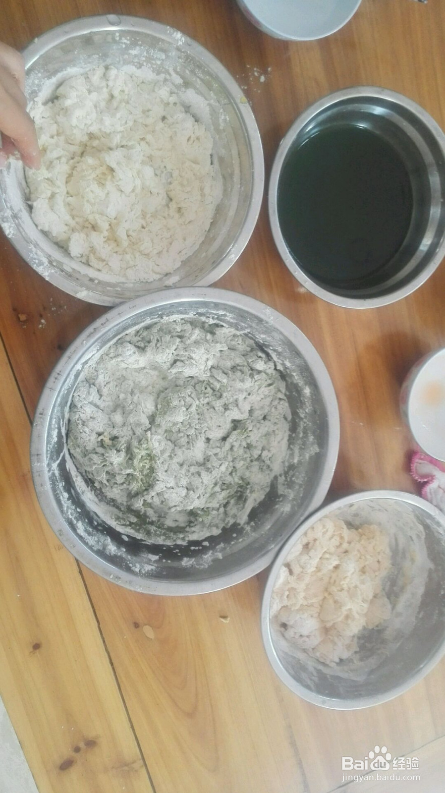 三色手工刀切面条的做法