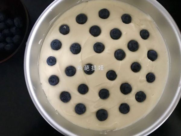蓝莓芝士流心蛋糕