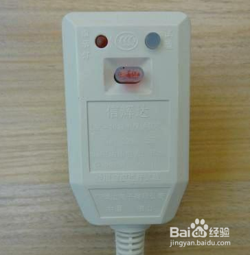 家里的电热水器通电一会就跳闸怎么回事？