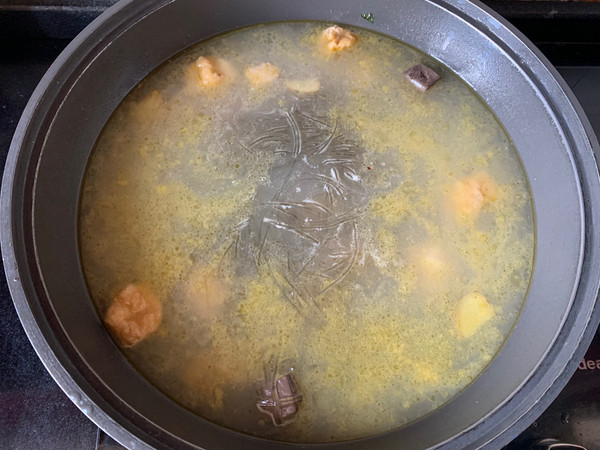 家常鸭血粉丝汤