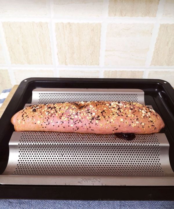 蓝莓爆浆芝士欧包