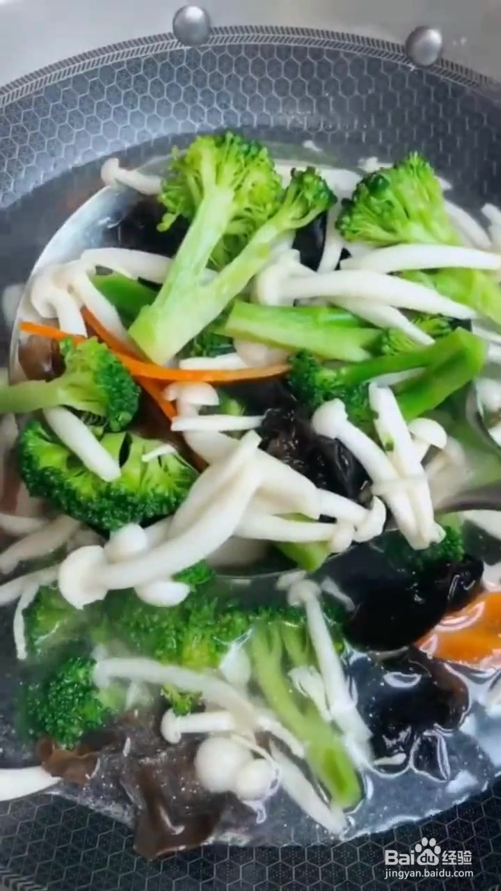 如何制作家常小炒