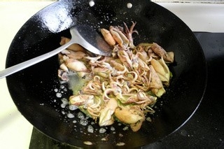 比管鱼炖冻豆腐