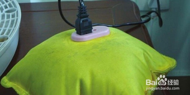 热水袋排气孔怎么打开