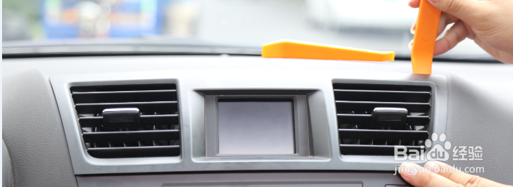 汉兰达10寸导航中控升级安装教程